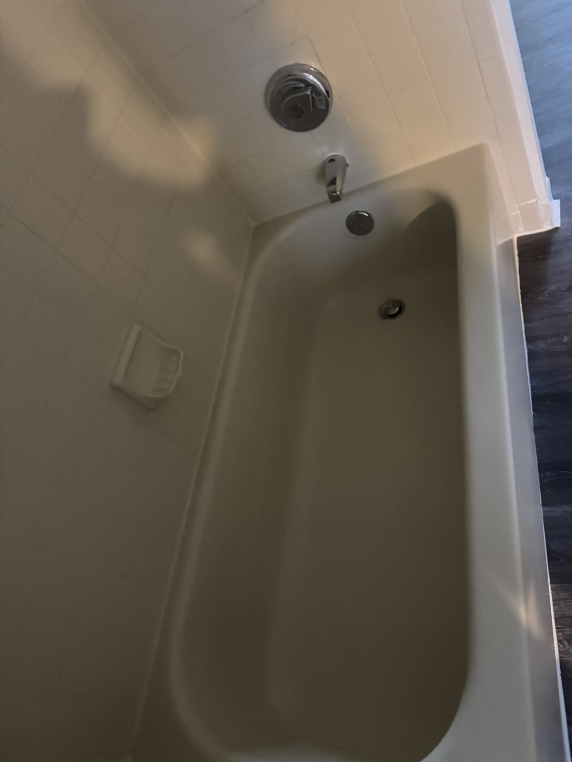 Bathtub detail